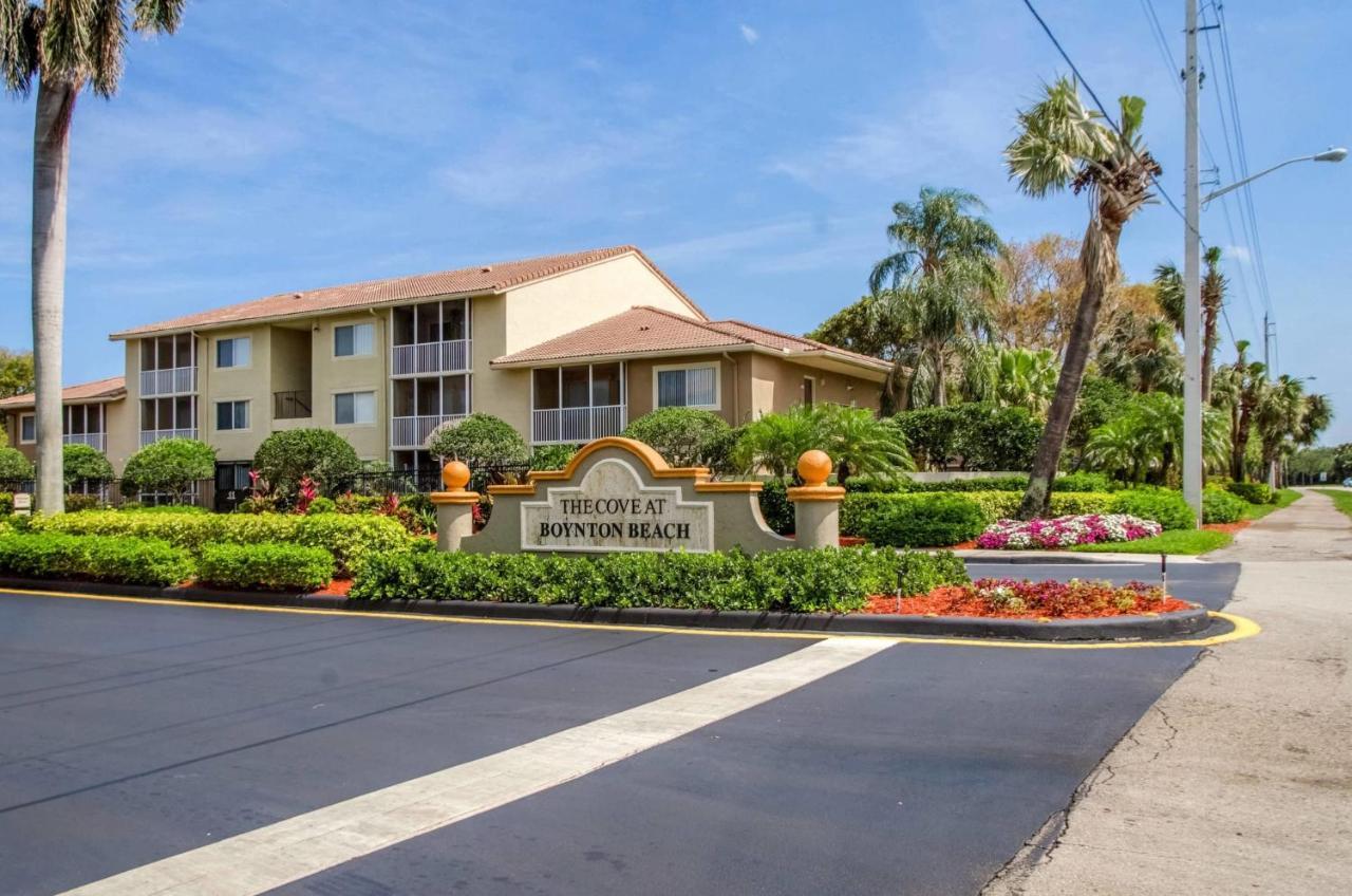 Luxurious Apartments With Pool And Gym At Boynton Beach Eksteriør bilde