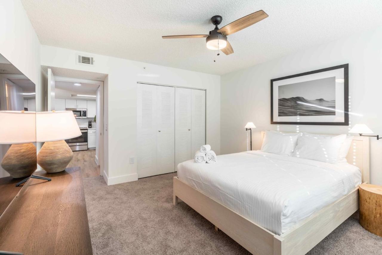 Luxurious Apartments With Pool And Gym At Boynton Beach Eksteriør bilde
