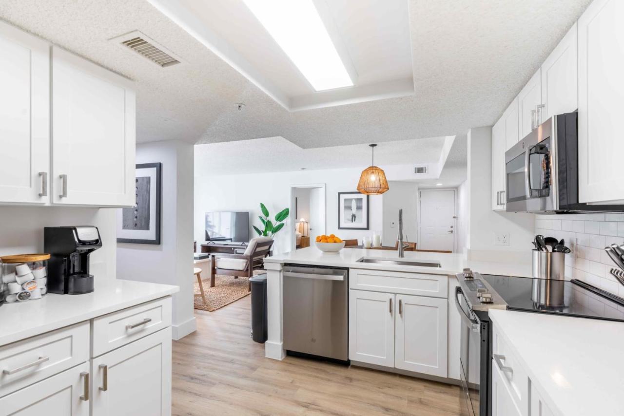 Luxurious Apartments With Pool And Gym At Boynton Beach Eksteriør bilde