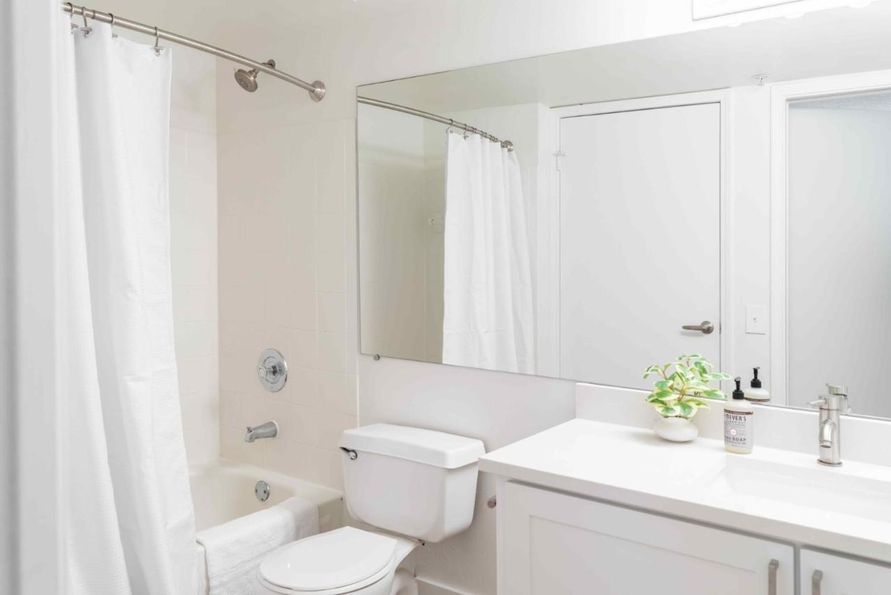Luxurious Apartments With Pool And Gym At Boynton Beach Eksteriør bilde