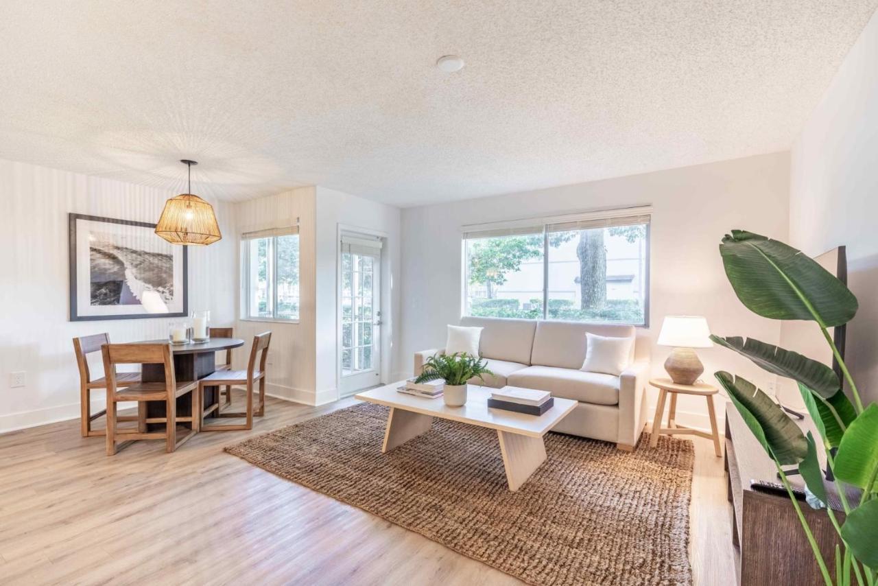 Luxurious Apartments With Pool And Gym At Boynton Beach Eksteriør bilde